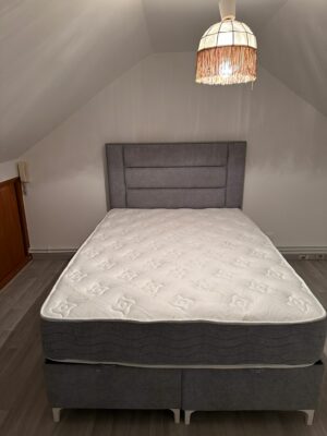 Lit 160/200 avec matelas 1
